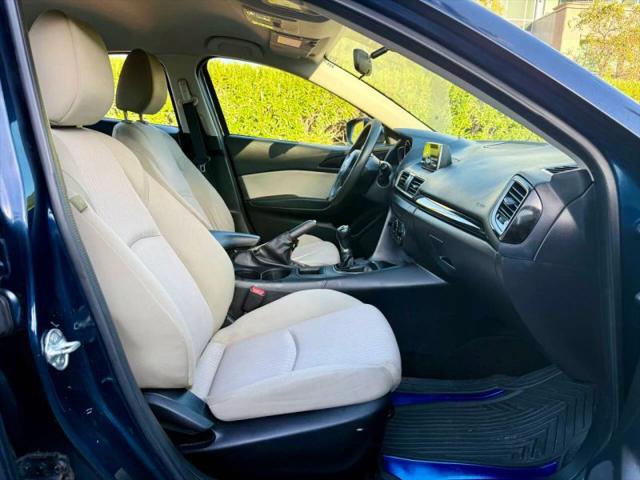 2014 Mazda Mazda3 i Sport