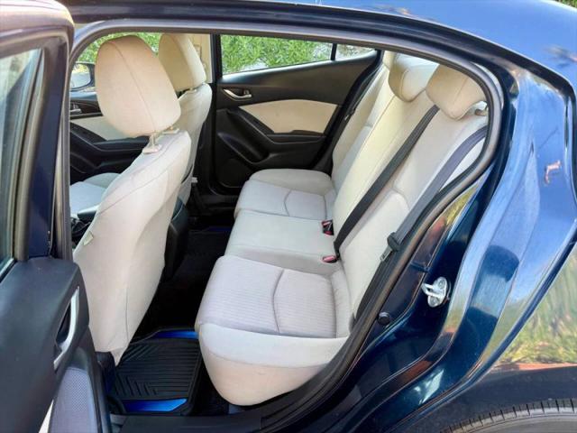 2014 Mazda Mazda3 i Sport