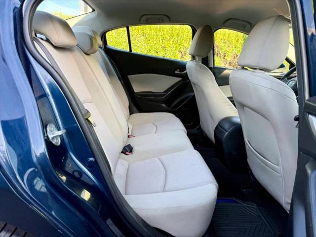 2014 Mazda Mazda3 i Sport