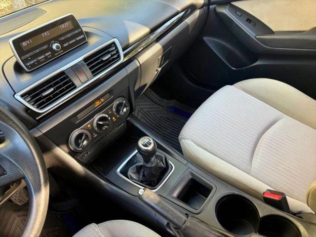 2014 Mazda Mazda3 i Sport