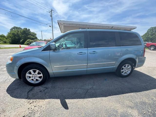 2010 Chrysler Town & Country Touring