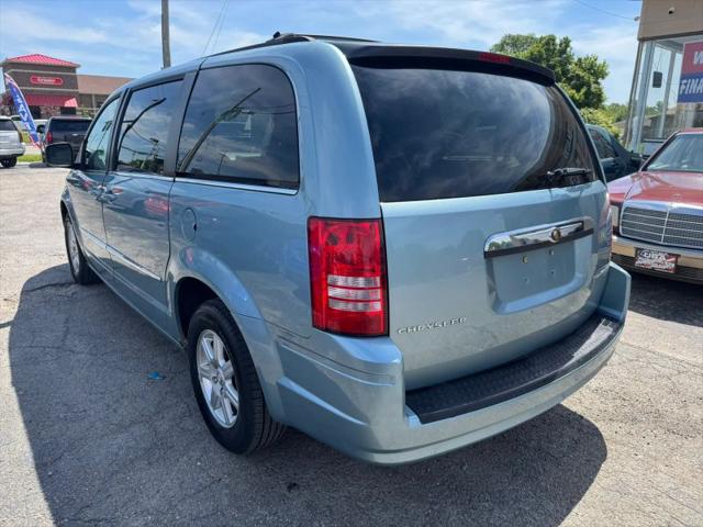 2010 Chrysler Town & Country Touring