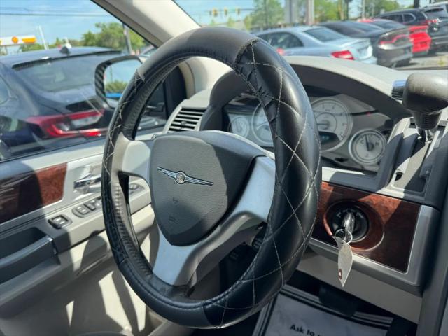 2010 Chrysler Town & Country Touring