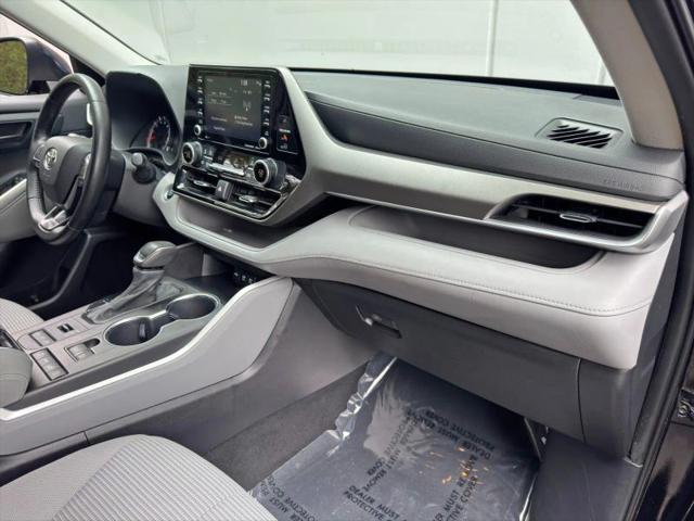 2021 Toyota Highlander LE