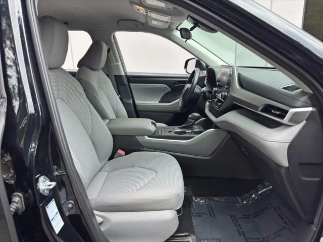 2021 Toyota Highlander LE