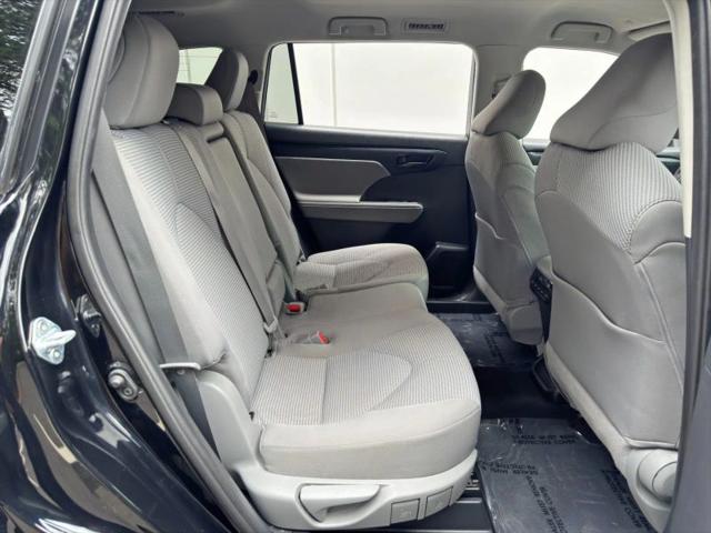 2021 Toyota Highlander LE