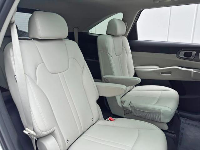 2025 Kia Sorento Hybrid EX