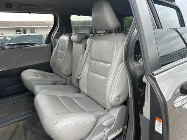 2019 Toyota Sienna XLE 8 Passenger