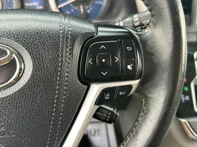 2019 Toyota Sienna XLE 8 Passenger