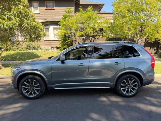 2017 Volvo XC90 T5 Momentum