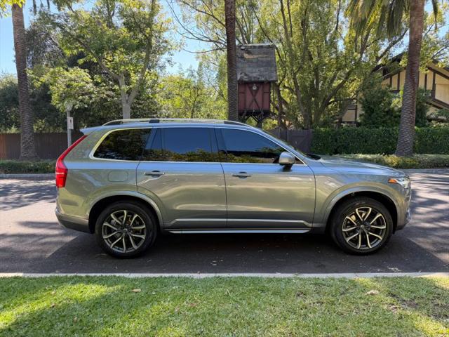 2017 Volvo XC90 T5 Momentum