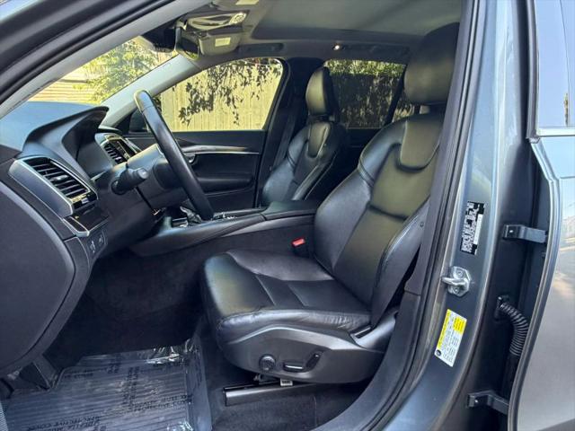 2017 Volvo XC90 T5 Momentum