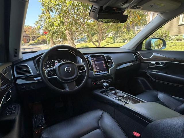 2017 Volvo XC90 T5 Momentum