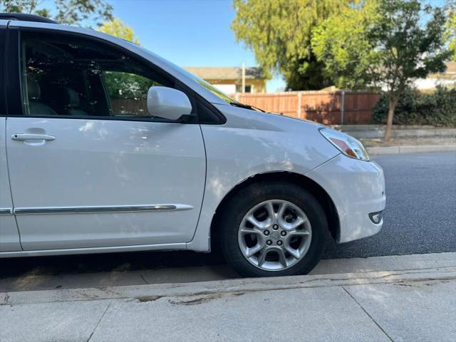 2005 Toyota Sienna XLE Limited
