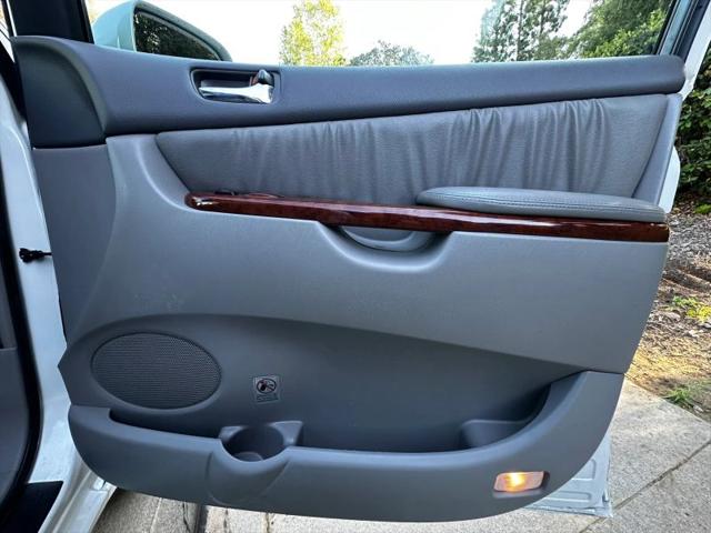 2005 Toyota Sienna XLE Limited