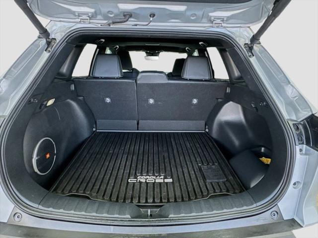 2024 Toyota Corolla Cross Hybrid SE