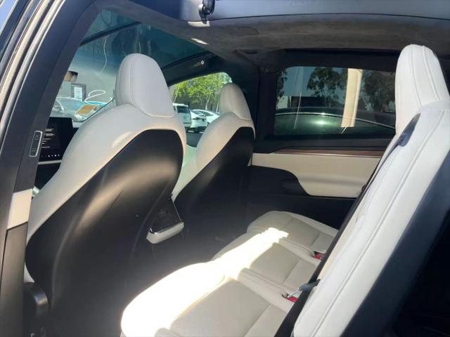 2023 Tesla Model X Standard Range