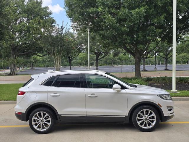 2017 Lincoln MKC Select
