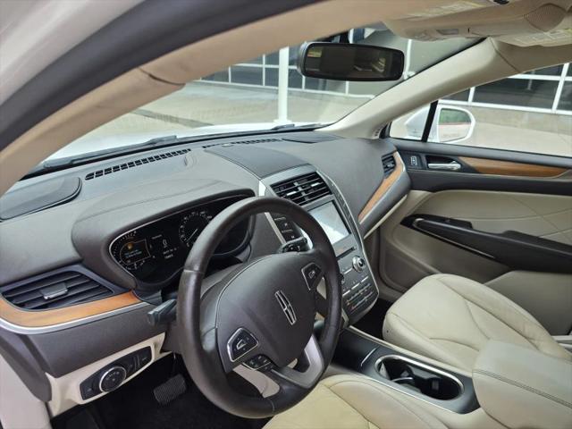 2017 Lincoln MKC Select