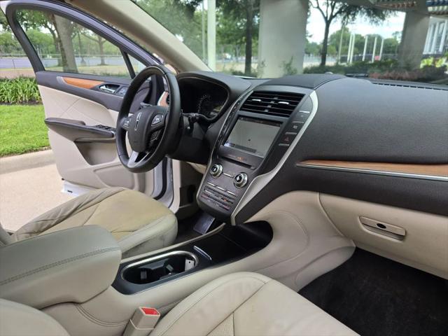 2017 Lincoln MKC Select