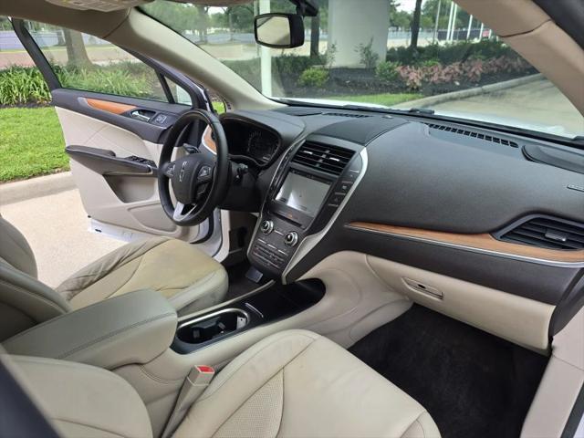 2017 Lincoln MKC Select