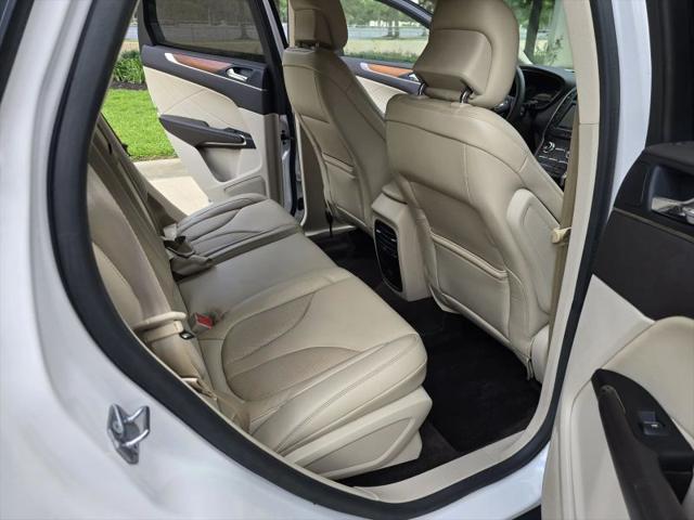 2017 Lincoln MKC Select