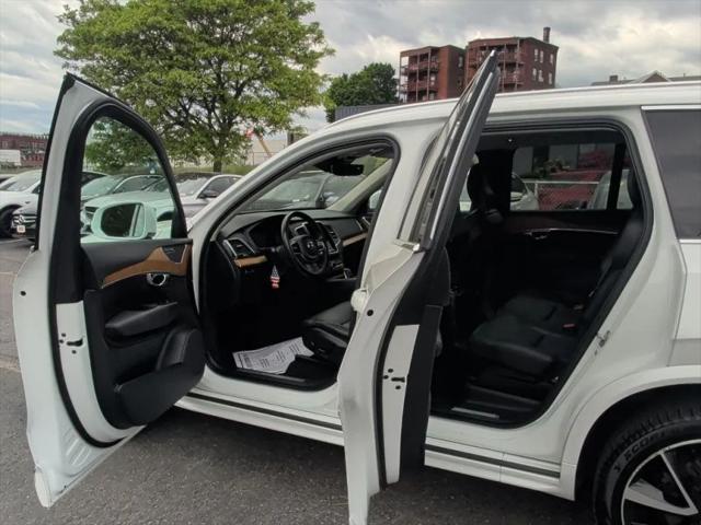 2021 Volvo XC90 Recharge T8 Inscription Expression 7 Passenger