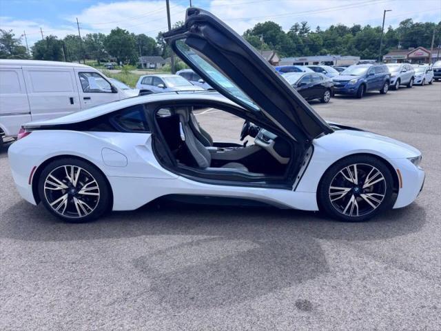 2016 BMW i8 Base