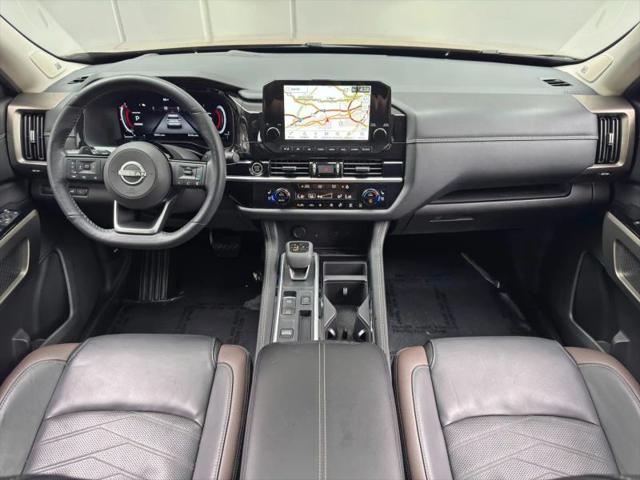 2024 Nissan Pathfinder Platinum FWD