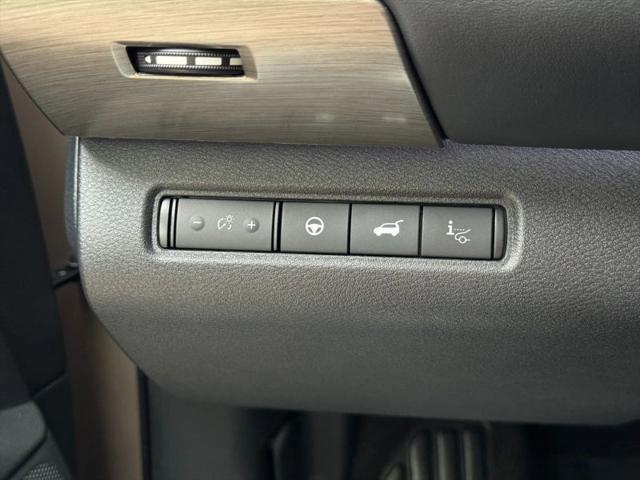 2024 Nissan Pathfinder Platinum FWD