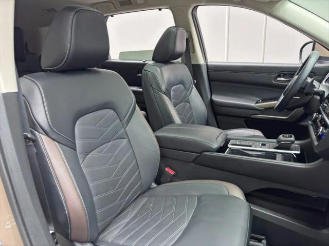 2024 Nissan Pathfinder Platinum FWD