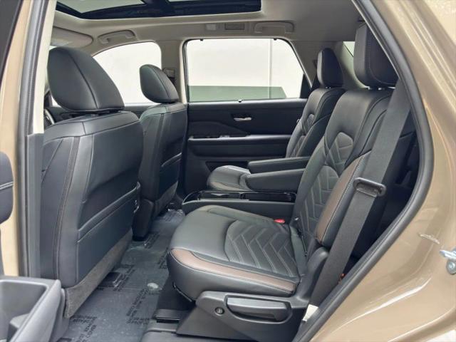2024 Nissan Pathfinder Platinum FWD