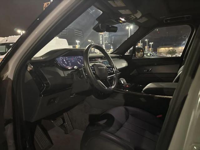 2025 Land Rover Range Rover Sport P360 SE