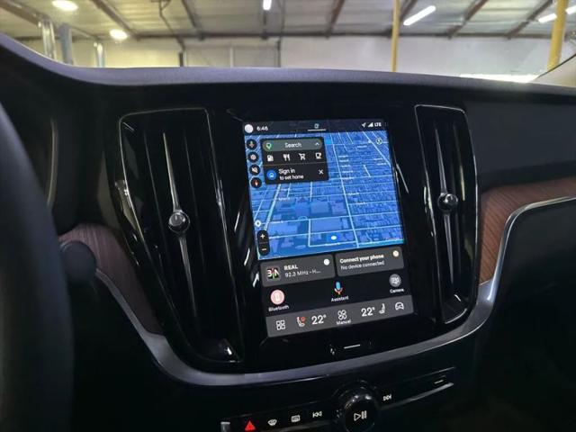 2024 Volvo S60 B5 Plus Dark Theme