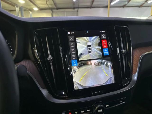 2024 Volvo S60 B5 Plus Dark Theme