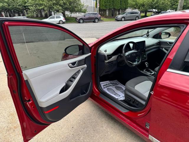 2020 Hyundai IONIQ Hybrid SEL