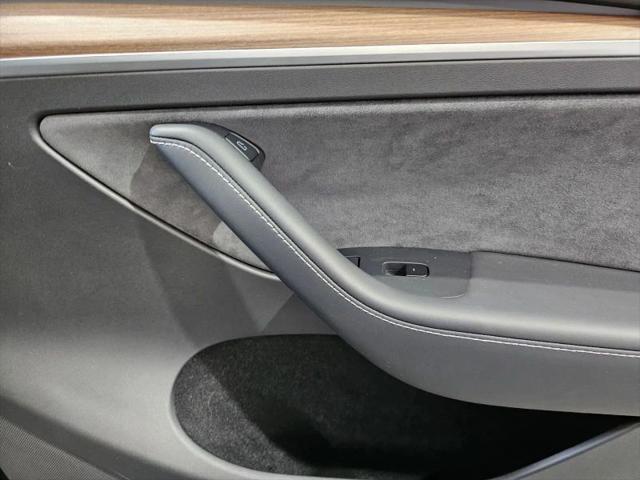 2025 Tesla Model Y Long Range Dual Motor All-Wheel Drive