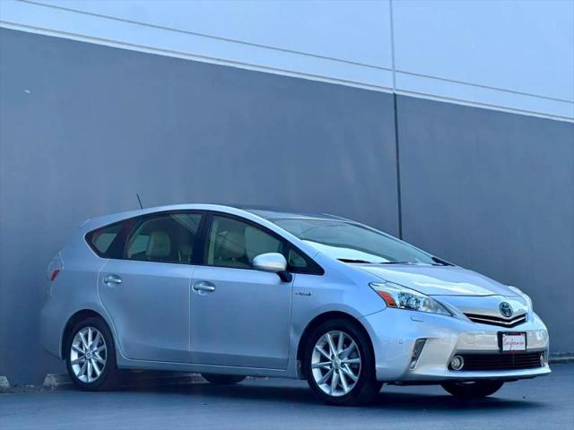 2012 Toyota Prius v Two
