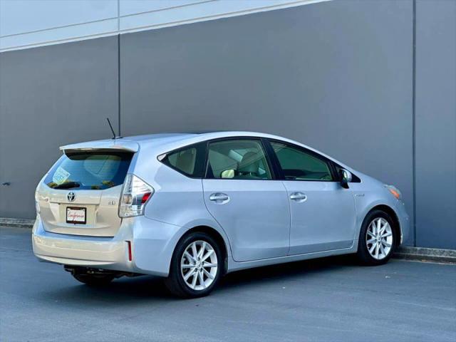 2012 Toyota Prius v Two
