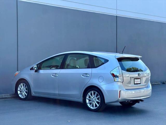 2012 Toyota Prius v Two