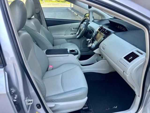 2012 Toyota Prius v Two