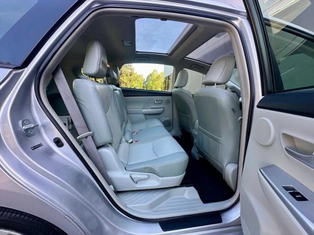 2012 Toyota Prius v Two