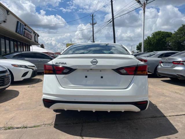 2025 Nissan Altima SV FWD