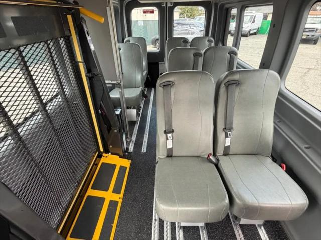 2017 Ford Transit Medium Roof w/Sliding Side Door w/LWB