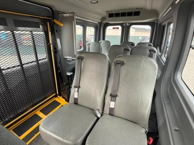 2017 Ford Transit Medium Roof w/Sliding Side Door w/LWB