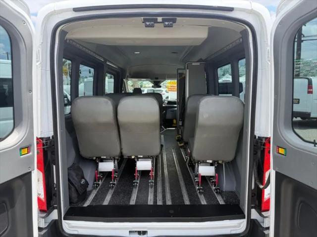 2017 Ford Transit Medium Roof w/Sliding Side Door w/LWB