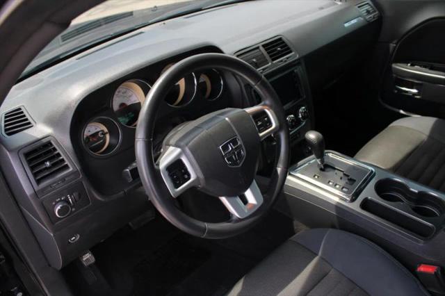 2014 Dodge Challenger SXT