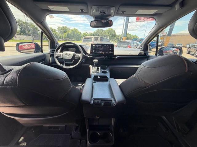 2021 Toyota Sienna XSE