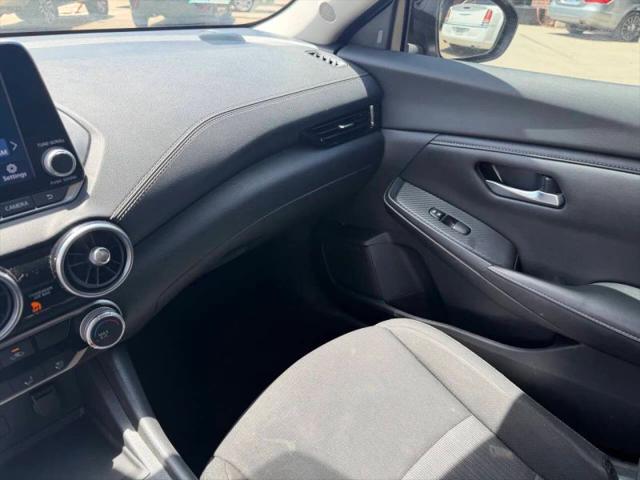 2022 Nissan Sentra SV Xtronic CVT