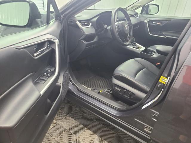 2020 Toyota RAV4 XLE Premium
